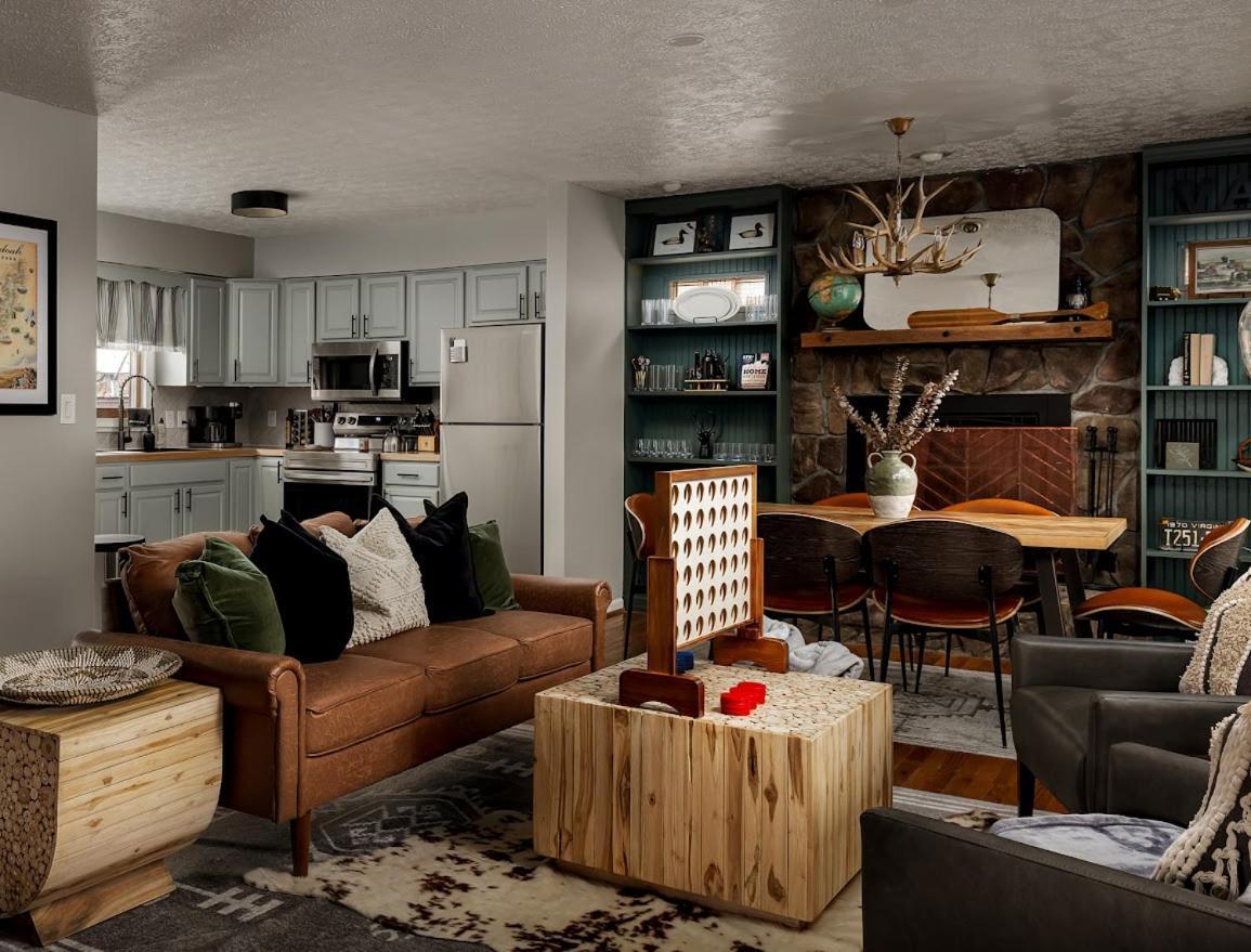 Shenandoah Dog Friendly Cabin With River Access, Hot Tub, Fire Pit, Bbq, Outdoor Dining 谢南多厄 外观 照片