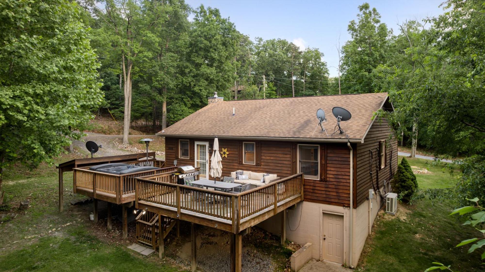 Shenandoah Dog Friendly Cabin With River Access, Hot Tub, Fire Pit, Bbq, Outdoor Dining 谢南多厄 外观 照片